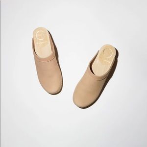 No.6 Old School Clog, low heel in Bone, sz 37